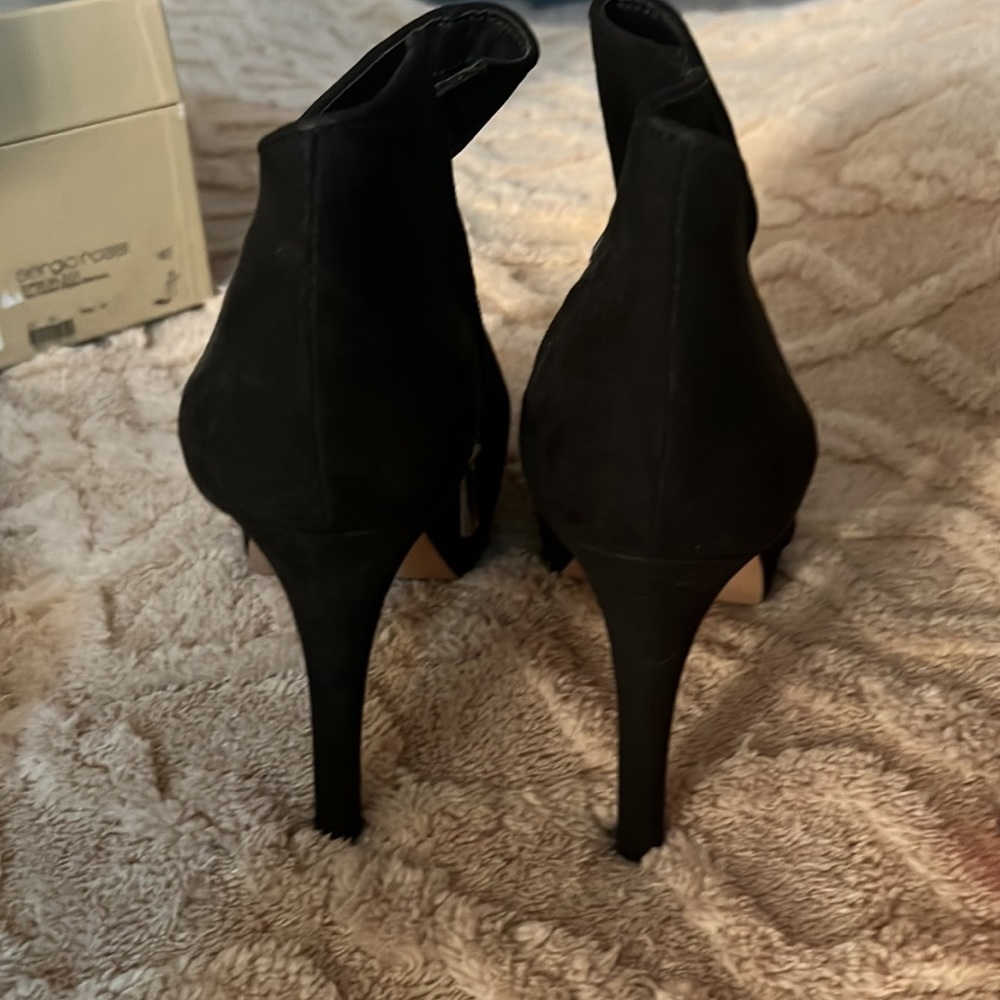Jessica Simpson Booties - Picture 3 of 6